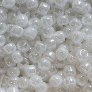 Perline Toho 11/0 Opaque Lustered White Cod.121 10gr