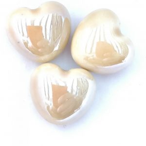Cuori in porcellana 18x16mm 1pz