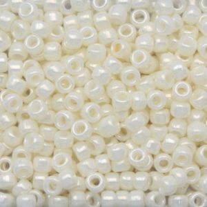 Perline Toho 8/0 Bianco Navajo Opaco e Lucente  Cod.122 10gr