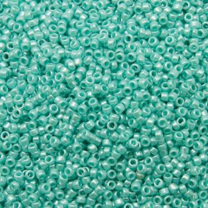 Perline Toho 15/0 Opaque Lustered Turquoise Cod.132 10gr