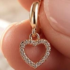 Charm Zirconi