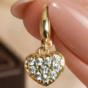 Charm zirconi